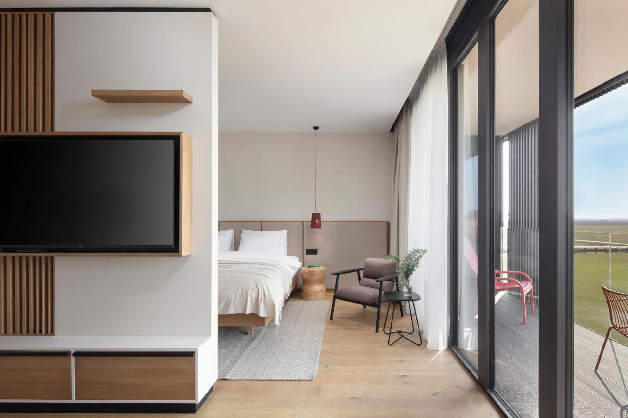 Hotel Materra Osijek Zewnętrze zdjęcie
